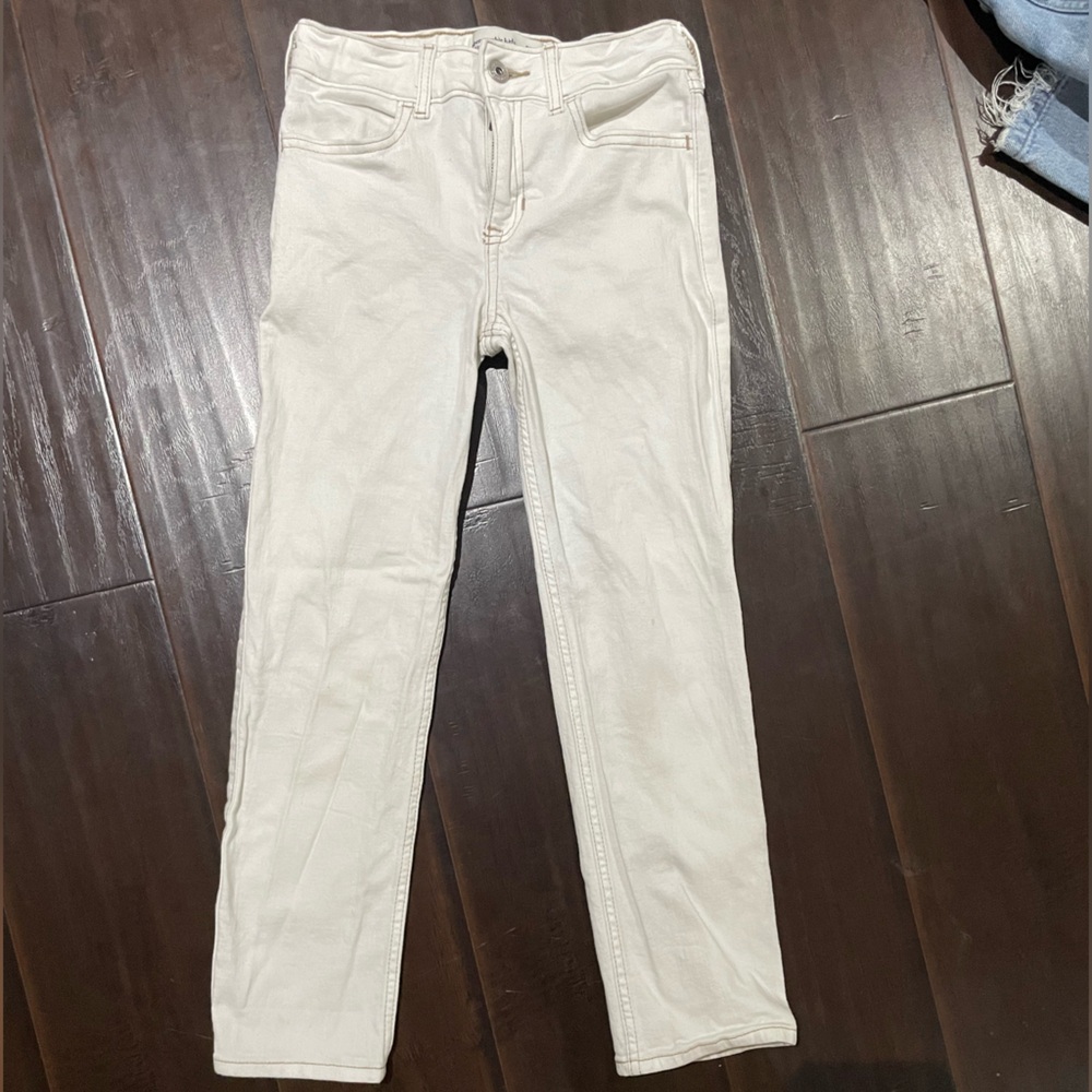 Kids Abercrombie white jeans size 9/10